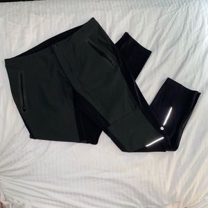 LULULEMON MENS sweatpants. Size 38 NWOT